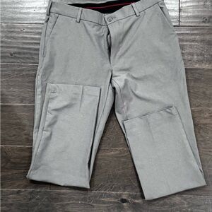 Van Heusen Men's Cargo Pants in Light Gray